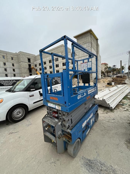 2020 Genie GS-1930 Solid Non Marking Tires, Beacon, Folding rails with half height swing gate