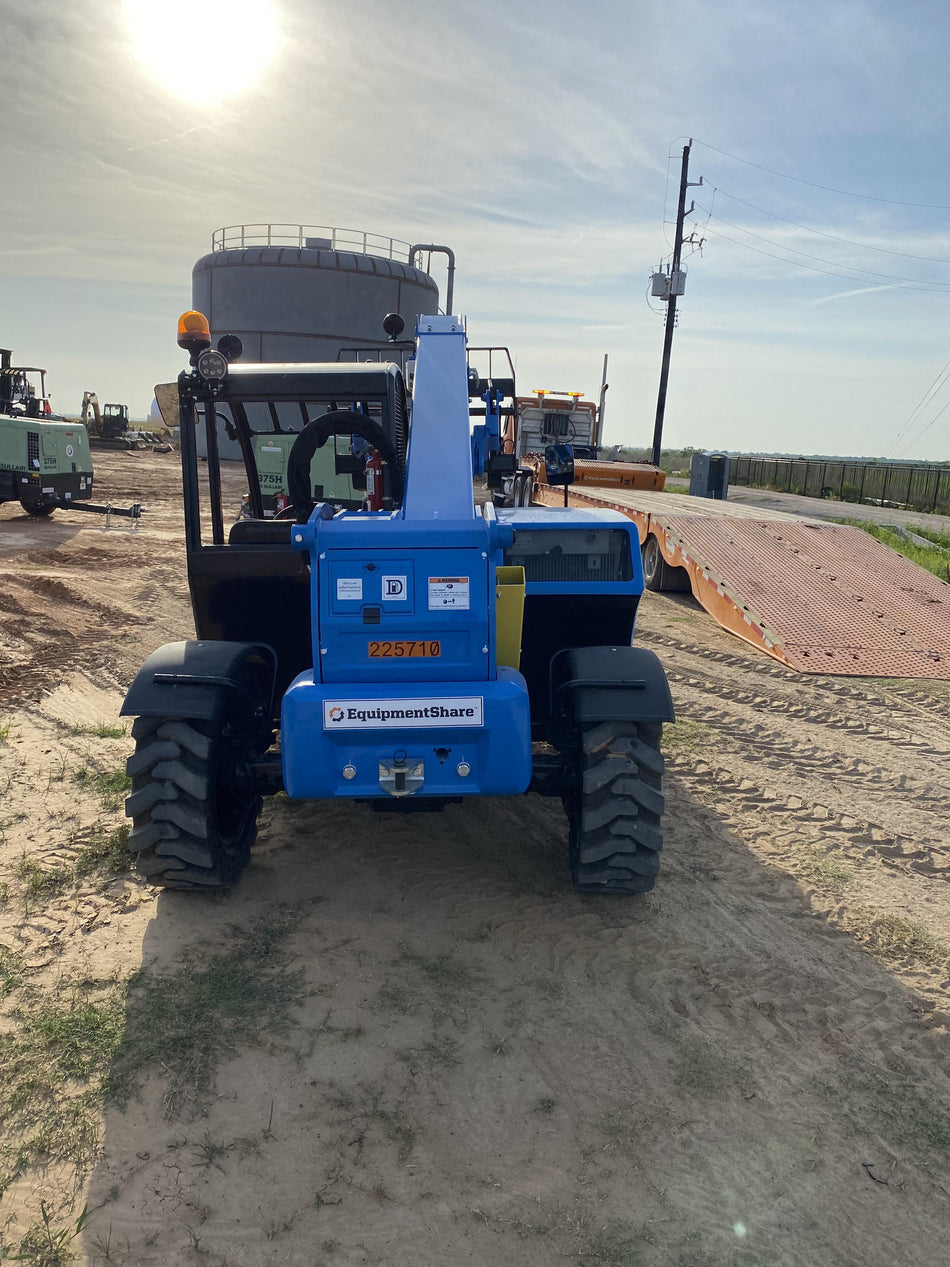 2022 GENIE GTH-5519