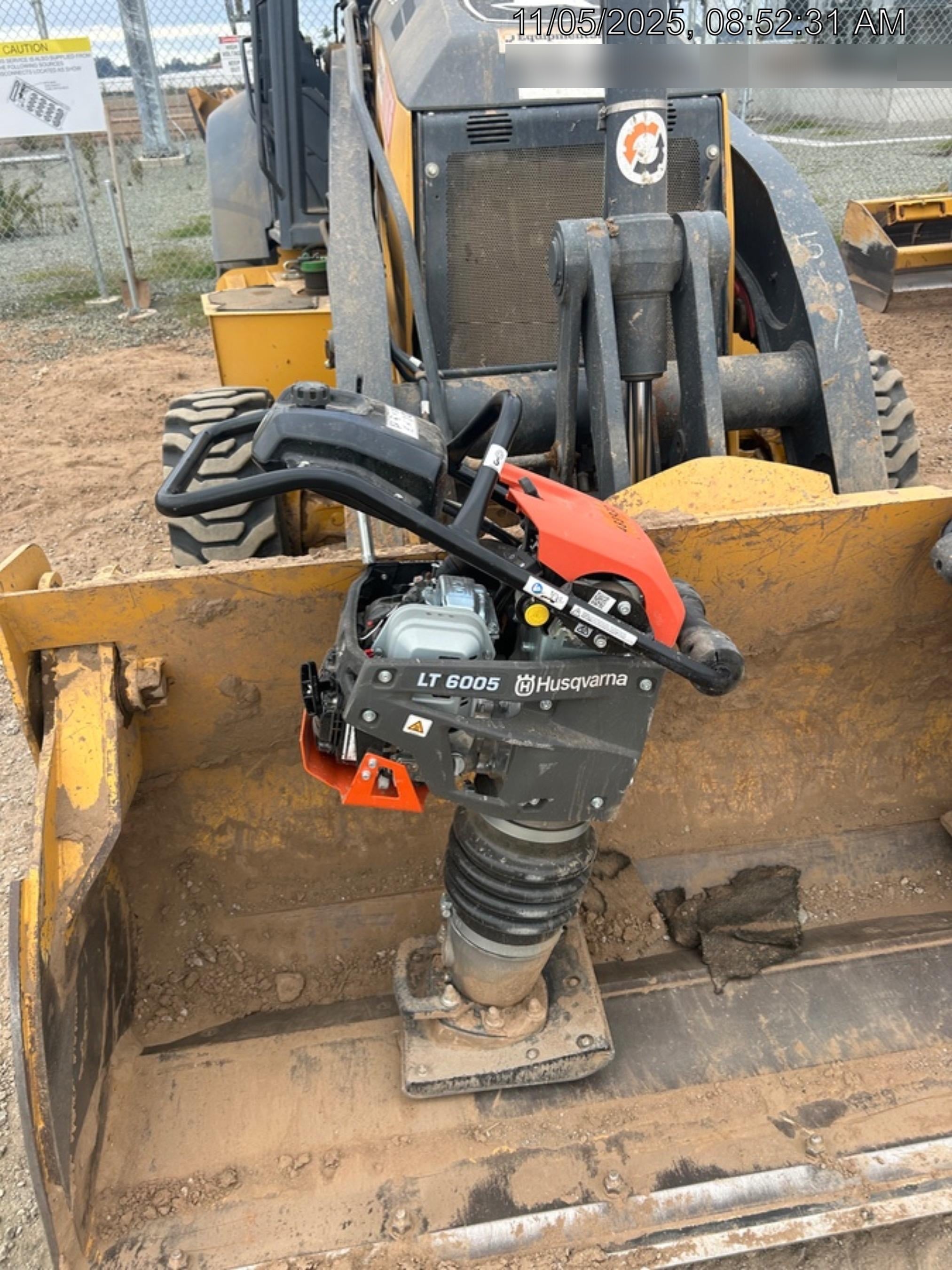 2024 HUSQVARNA LT6005