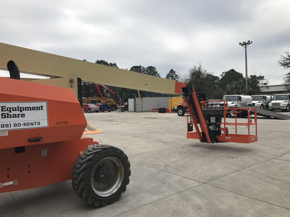 2019 JLG 800AJ