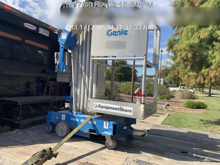 2019 GENIE AWP-30S