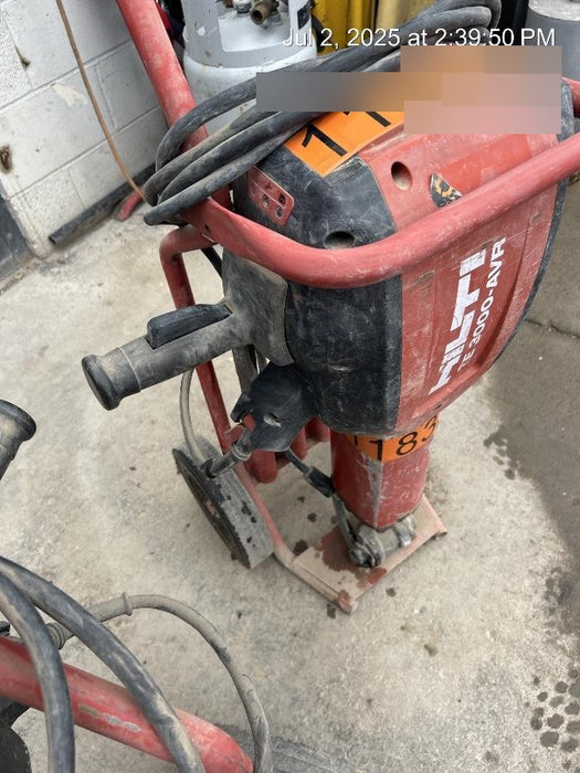 2020 HILTI TE 3000-AVR