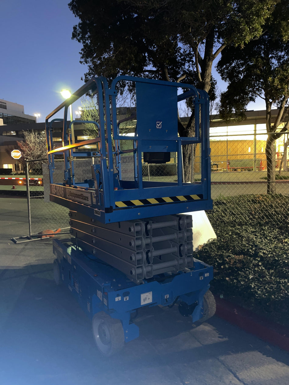2022 GENIE GS-3246