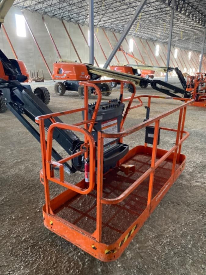 2024 JLG 660SJ
