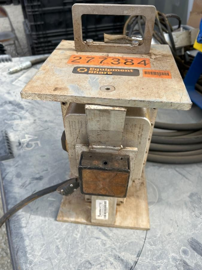 2022 WORKSITE LIGHTING PetroPRO Handy 24639