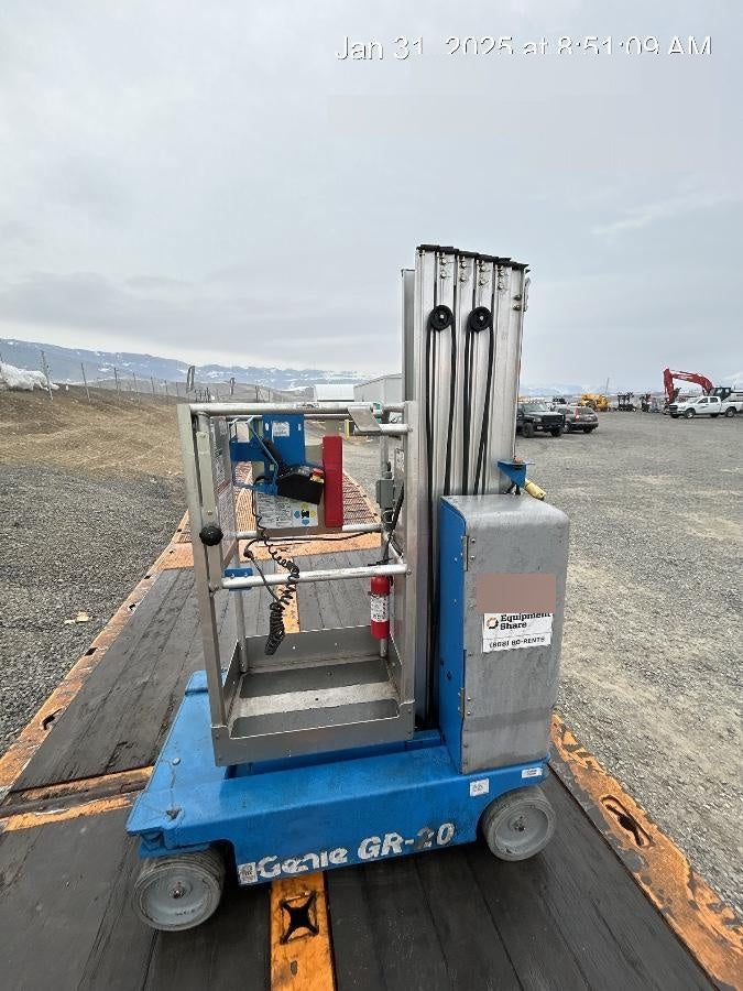 2020 GENIE GR-20