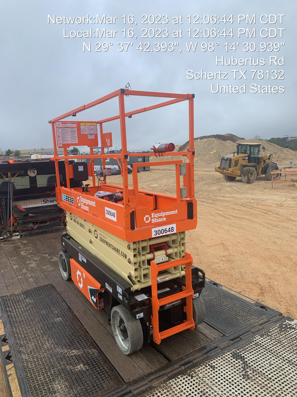 2023 JLG ES2632