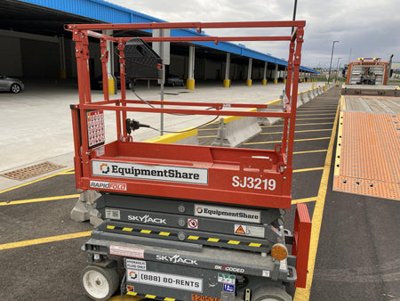 2021 SKYJACK SJ3219