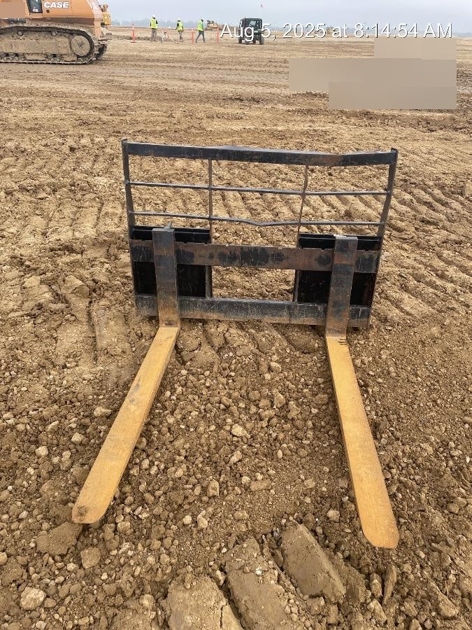 2022 ARROW MATERIAL HANDLING 48" Pallet Forks - Arrow