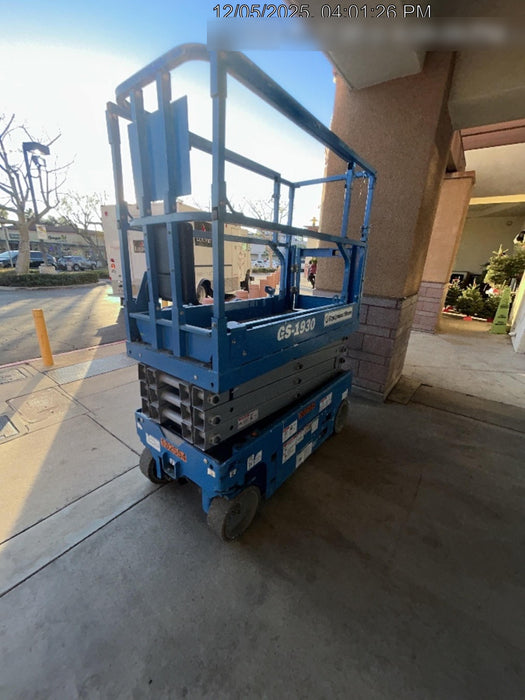 2020 Genie GS-1930 Solid Non Marking Tires, Beacon, Folding rails with half height swing gate, 800W Inverter