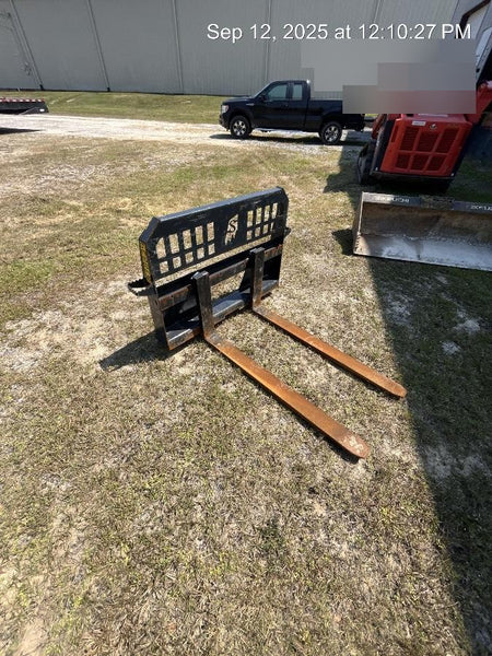 2024 SOLESBEE 48" Pallet Forks - Solesbee