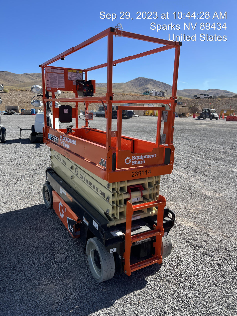 2022 JLG ES2632