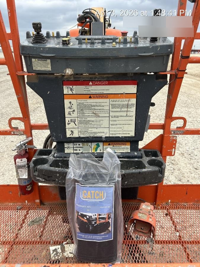 2023 JLG 660SJ
