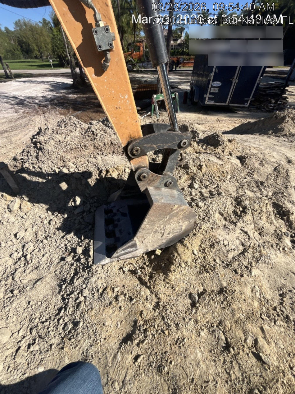 2015 CASE 24" Bucket - Case