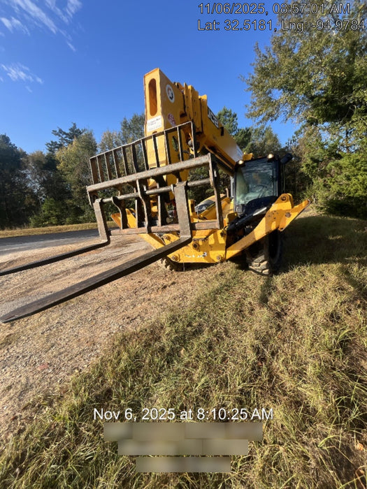 2019 JCB 510-56 74 HP w/CAB/HVAC, Beacon, Worklights, Aux Hydraulics, Solid Tires 72" Carriage/60" Forks