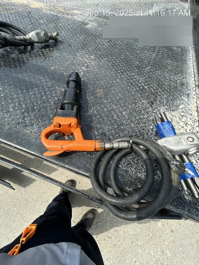 2021 MICHIGAN PNEUMATIC ES-CH3R-TRACKER