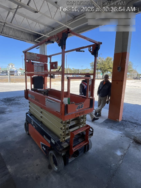 2022 JLG ES1932