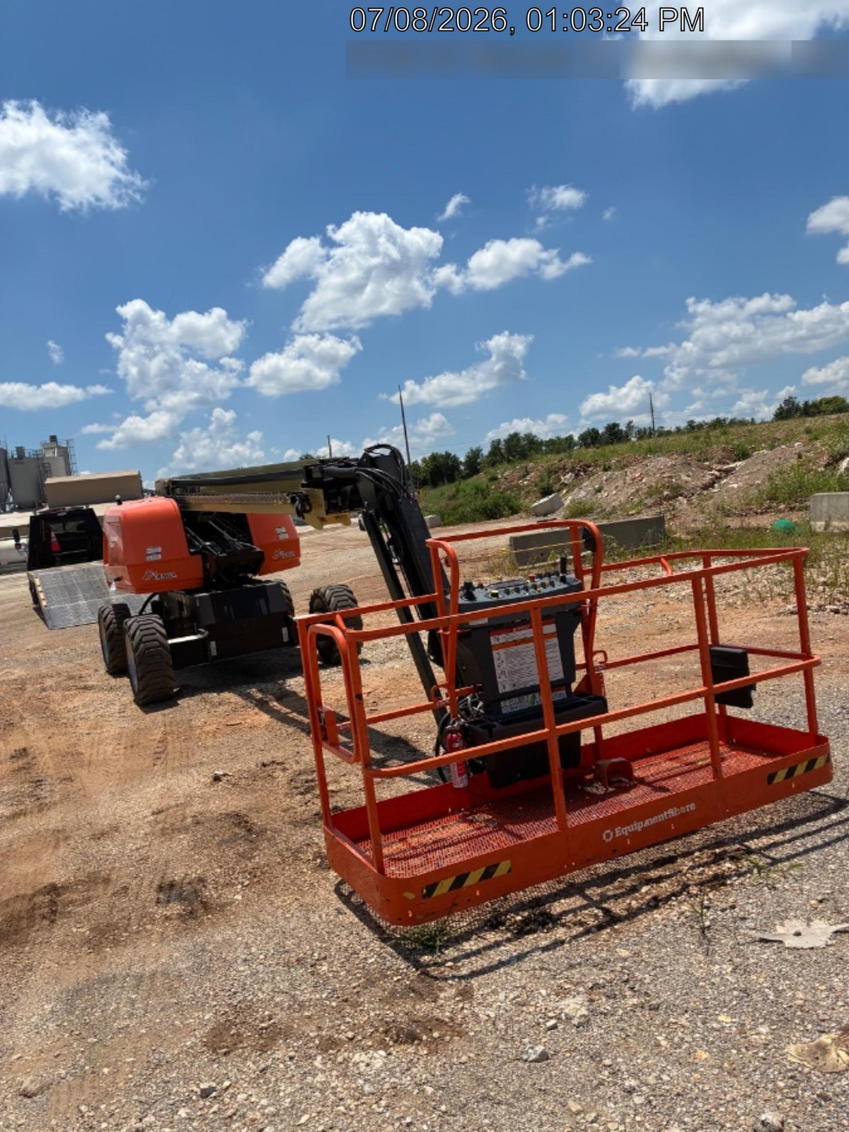 2025 JLG 660SJ
