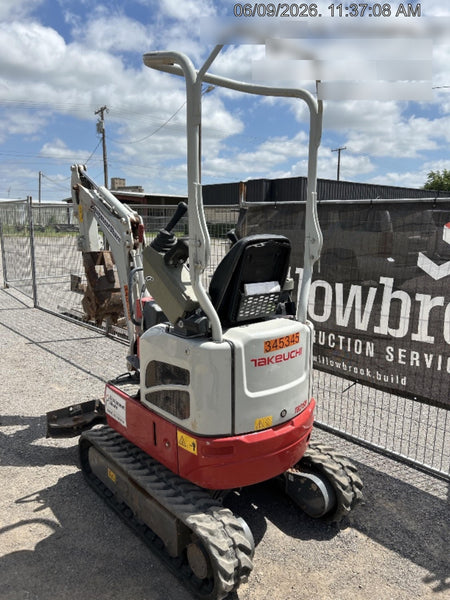 2023 TAKEUCHI TB210R