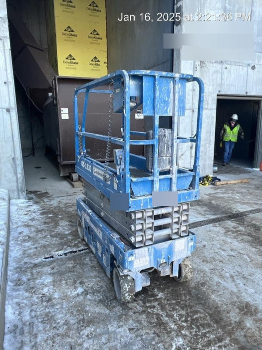 2019 Genie GS-1930 Fixed rails with chain Entry