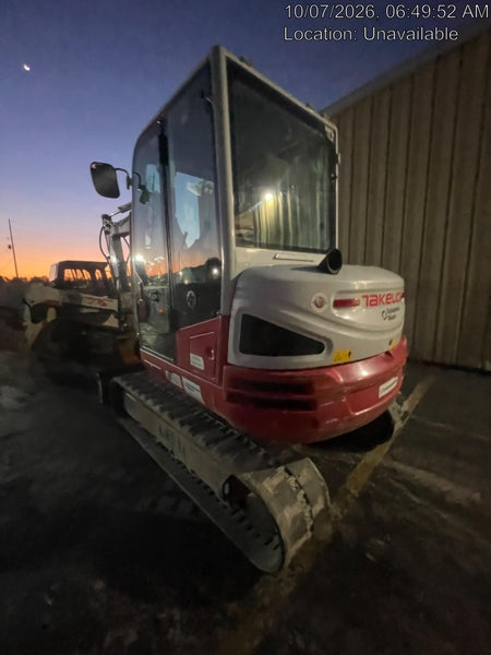 2023 TAKEUCHI TB250-2CR