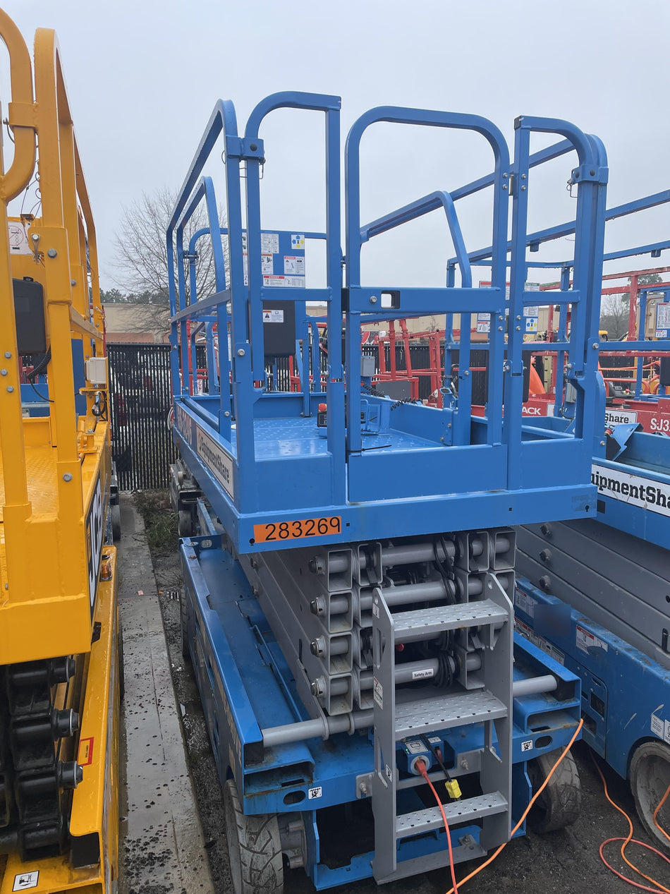 2022 GENIE GS-3246