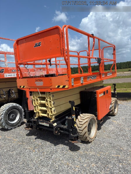 2022 JLG RT4069