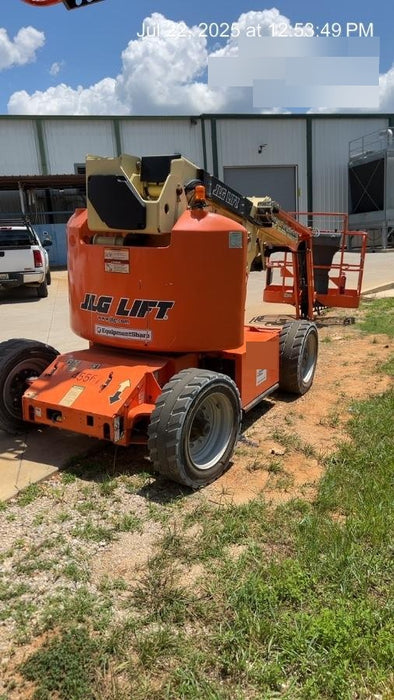 2019 JLG E450AJ