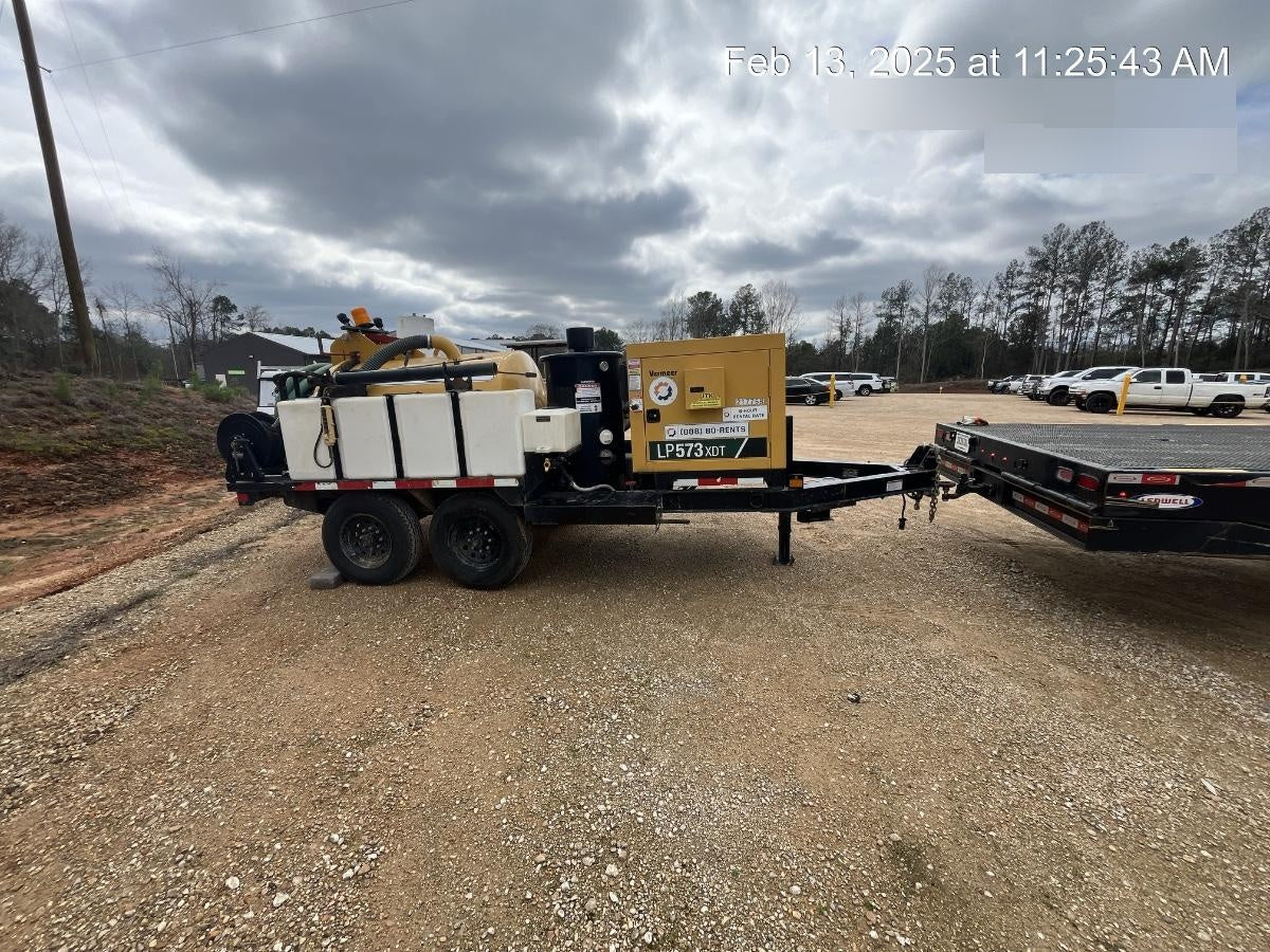 2022 VAC-TRON LP573XDT