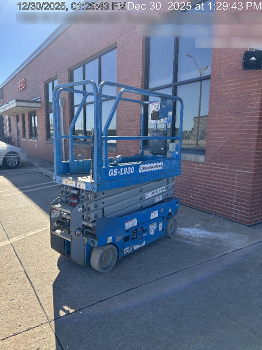 2019 Genie GS-1930 Fixed rails with chain Entry