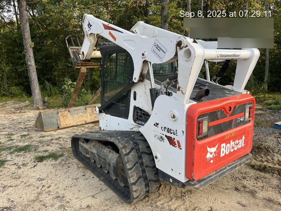 2021 BOBCAT T740