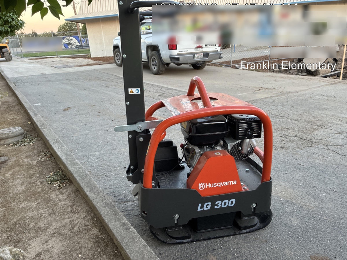 2026 HUSQVARNA LG300