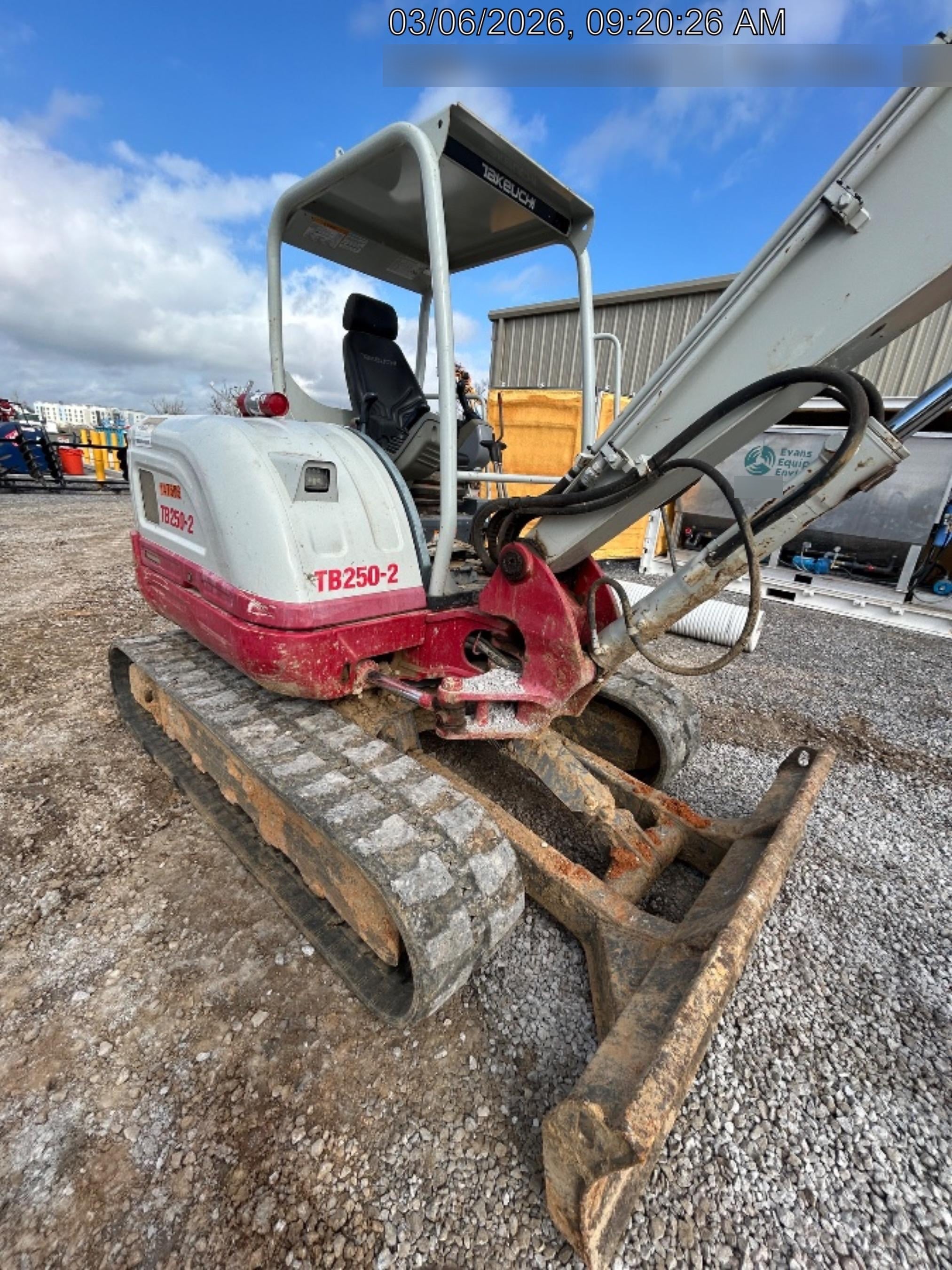 2021 TAKEUCHI TB250-2