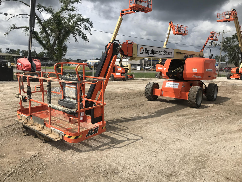 2020 JLG 660SJ