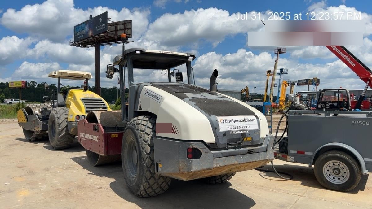 2021 DYNAPAC CA2500D