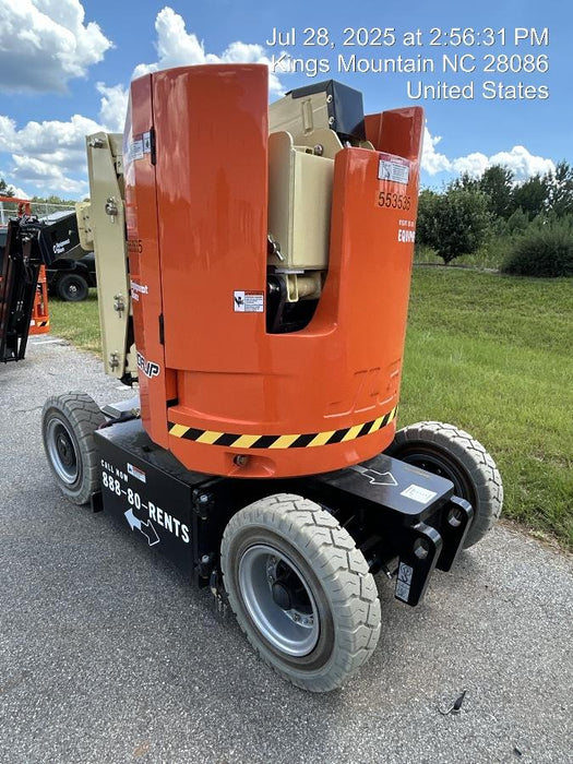 2025 JLG E300AJP