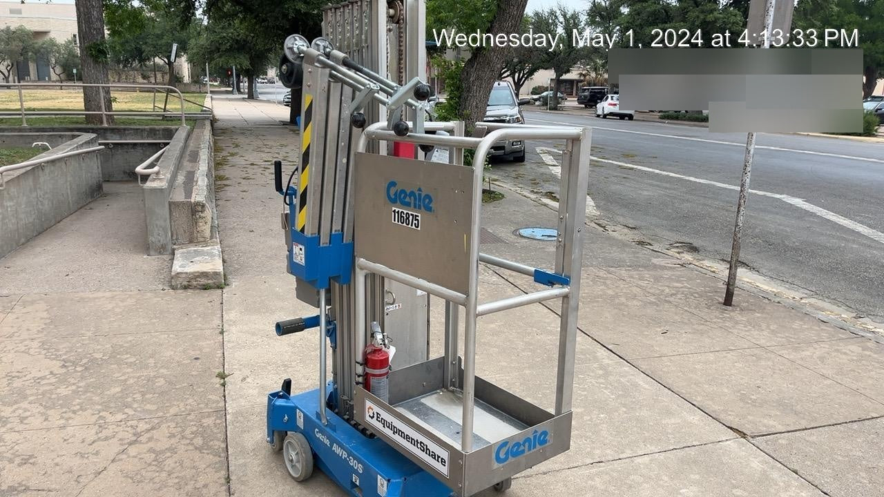 2020 GENIE AWP-30S