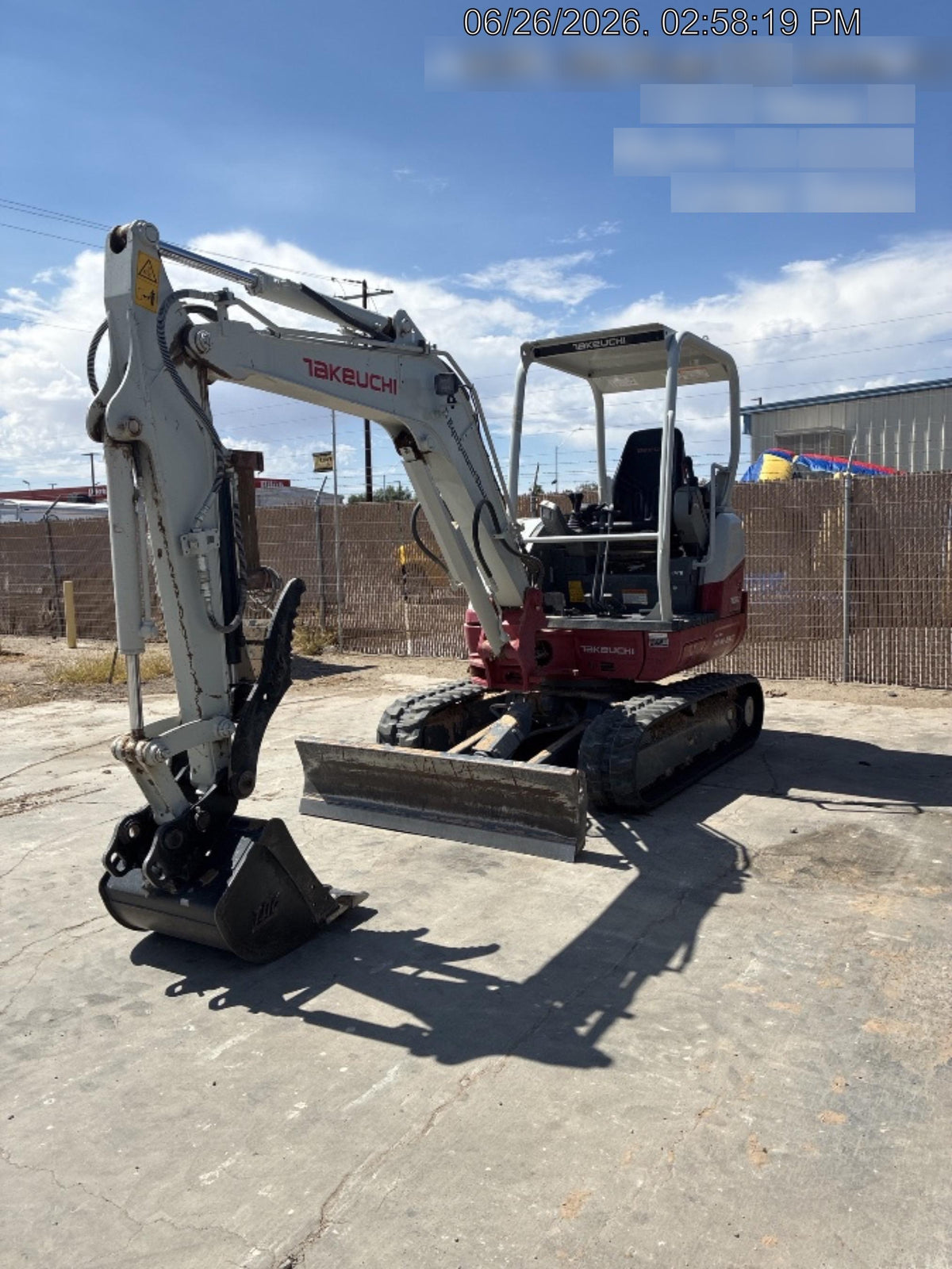 2025 TAKEUCHI TB235-2R
