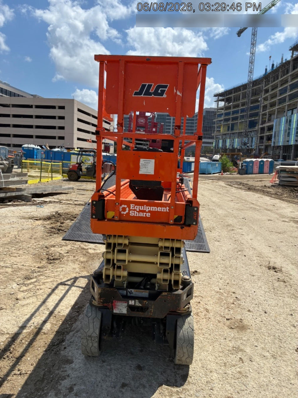 2023 JLG ES2632