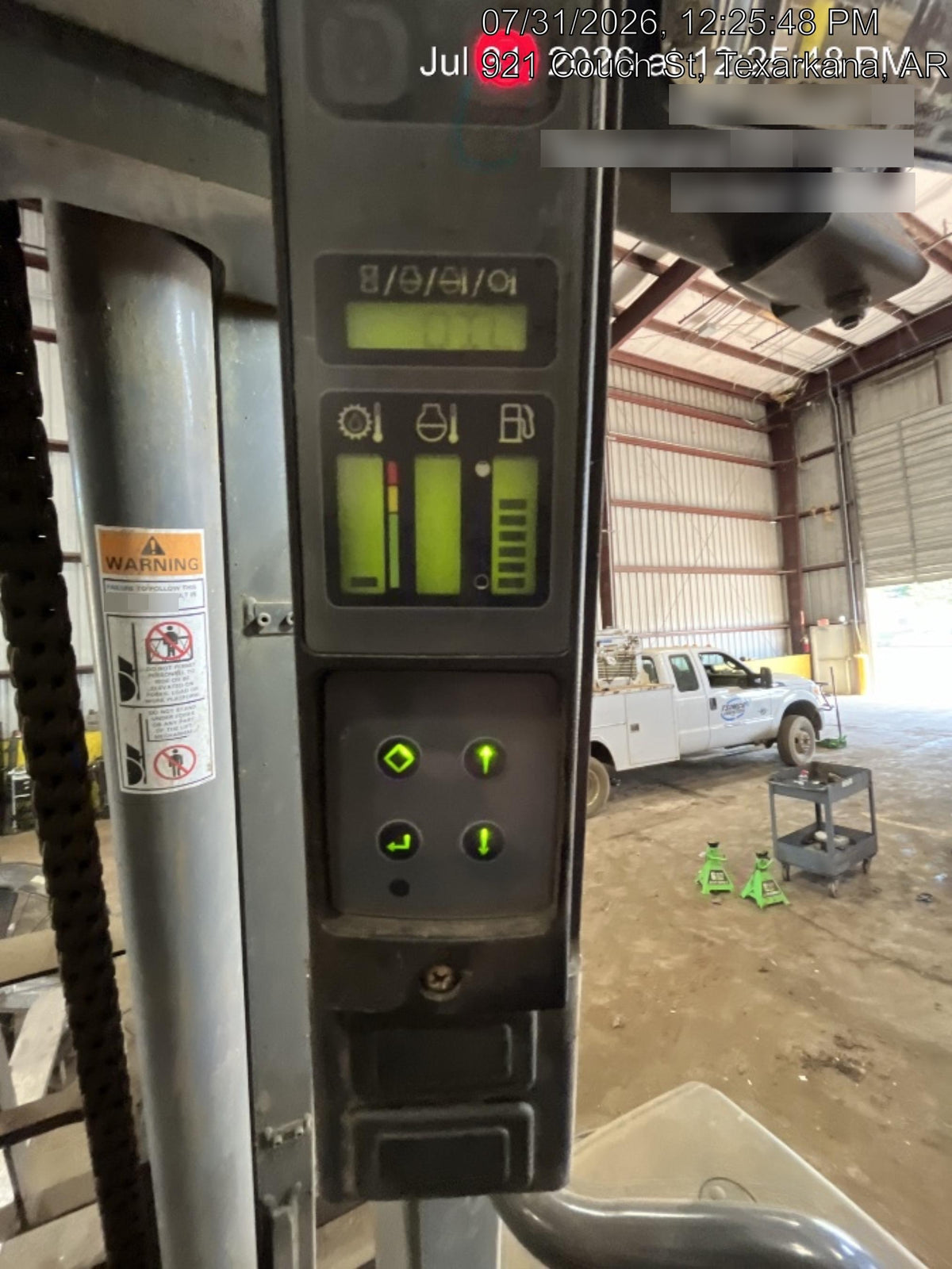 2023 CASE 588H