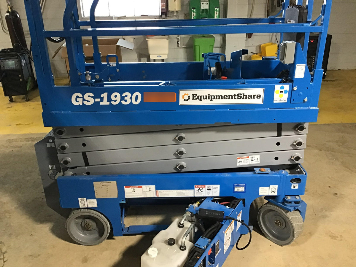 2019 Genie GS-1930 Fixed Rails with Chain Entry