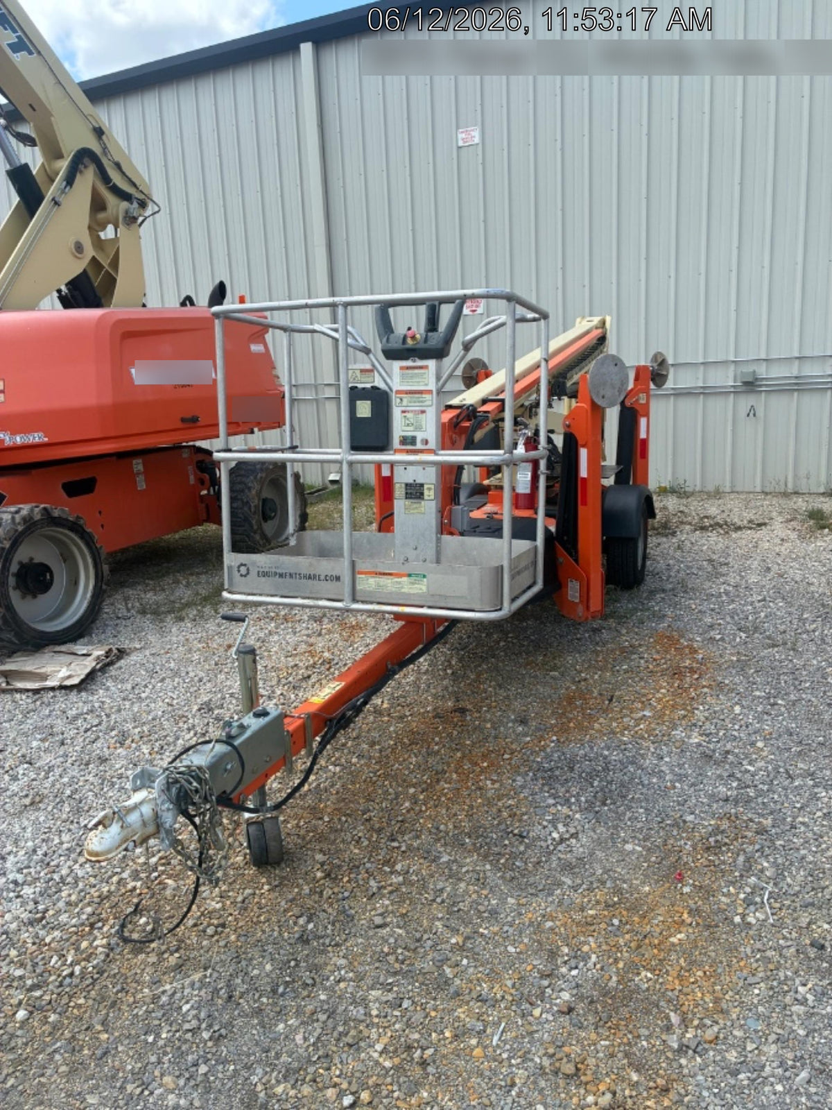 2023 JLG T350