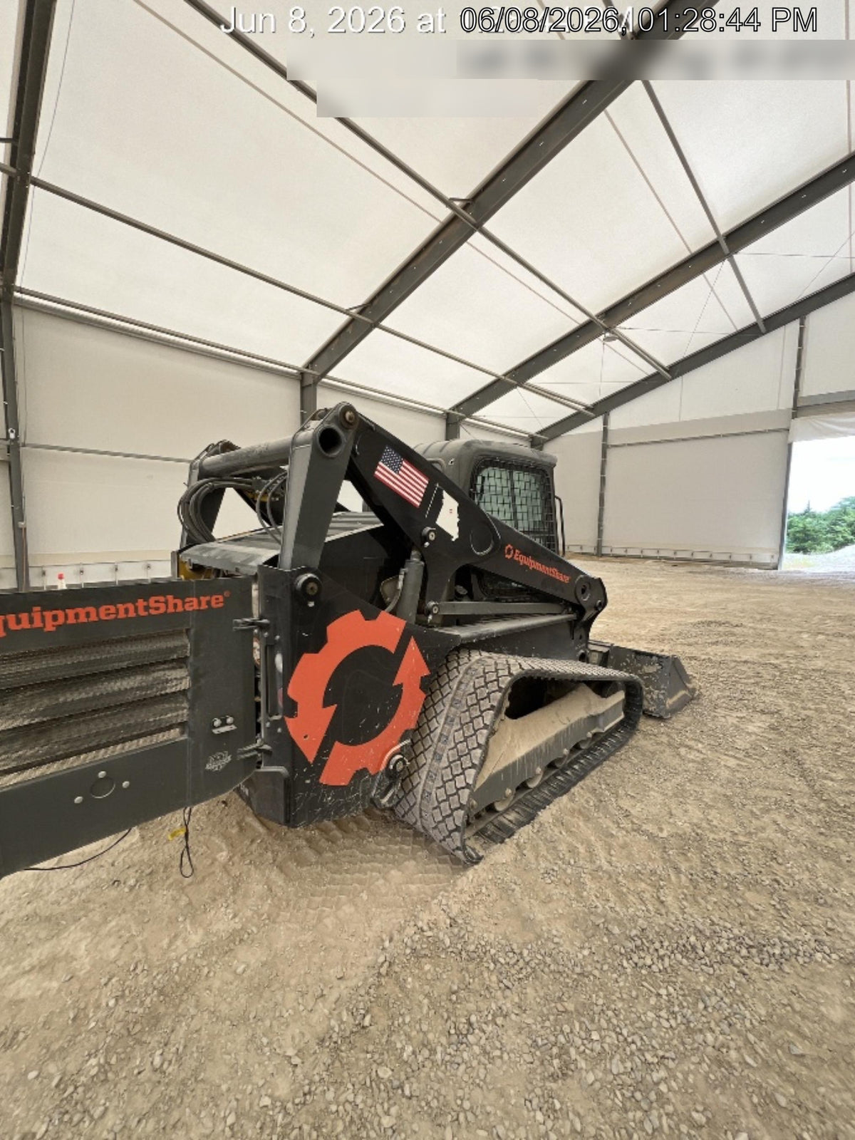 Wacker Neuson ST45 Cab/Heat/Air, 14-Pin Attachment Control T3, Cyclonic Engine Pre-Cleaner, Block Heater (110v) T4F Only, Ride Control, Radio, High Capacity Fuel Tank, High Flow LF, Hydraulic Coupler SSL/CTL, Air-Ride Seat