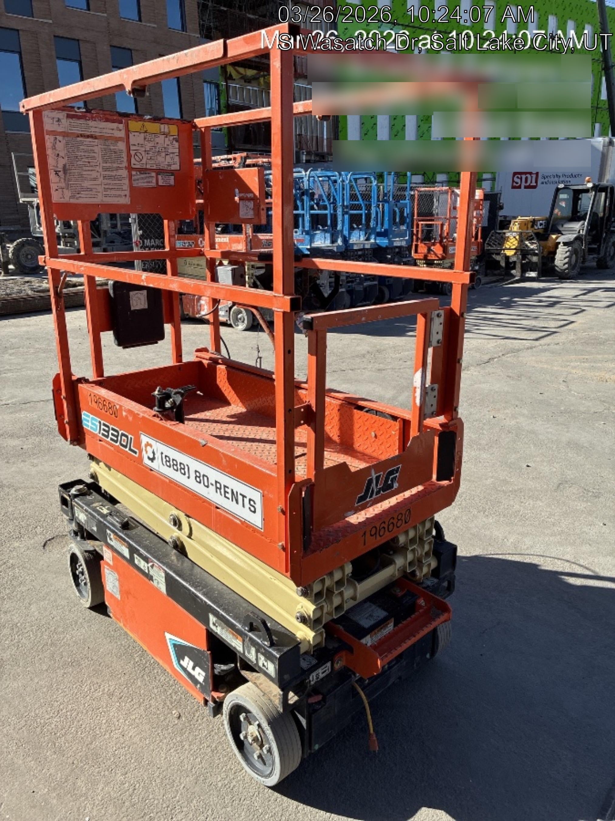 2021 JLG ES1330L