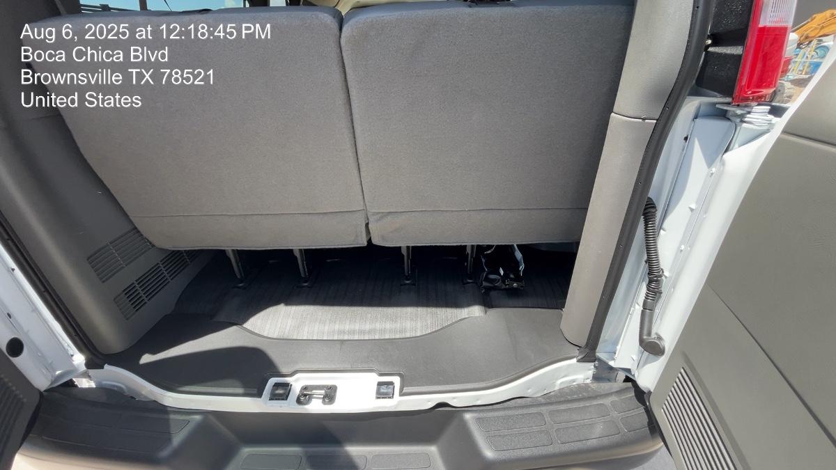 2025 CHEVROLET Express Van - Rental