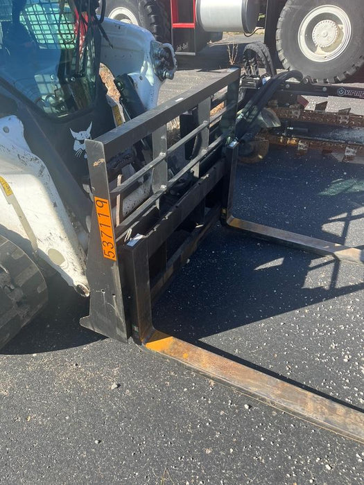 2025 ARROW MATERIAL HANDLING 24" Pallet Fork Frame