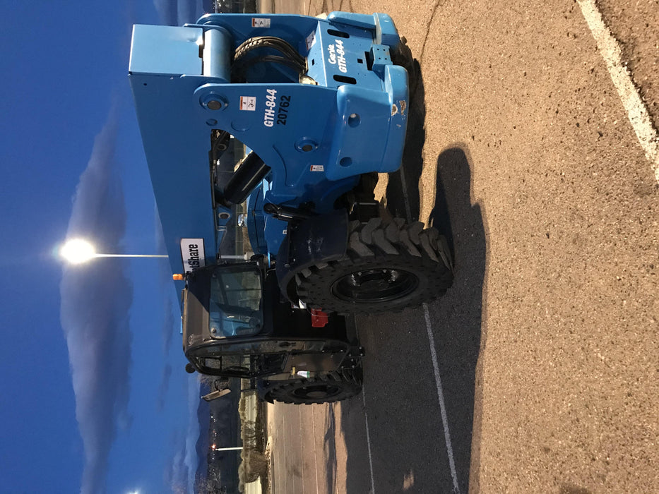 2018 Genie GTH-844 Genie GTH-844 w/Enclosed Cab w/HVAC, Work Lights, Solid Tires, Beacon, 60" Carriage and Forks