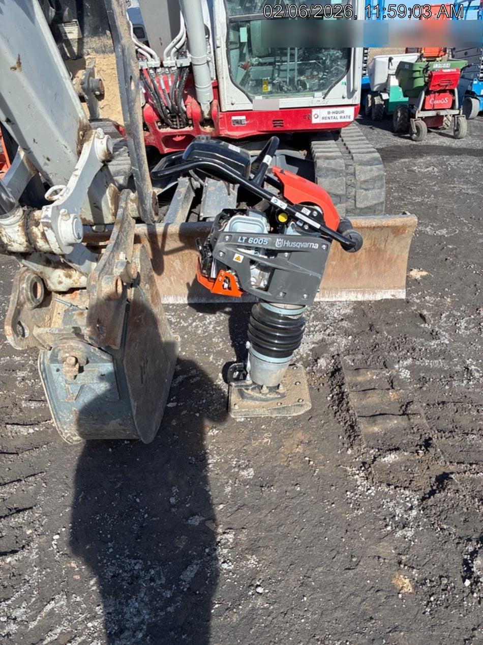 2025 HUSQVARNA LT6005