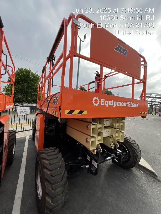 2025 JLG RT3394