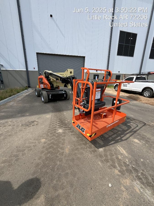 2025 JLG E450AJ